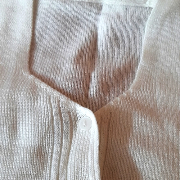 Beautiful White Cardigan - Picture 5 of 6